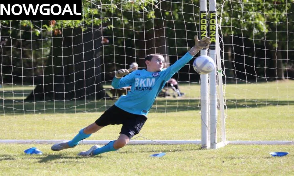 GK trong bóng đá hiện tại cần biết phân phối bóng GK trong bóng đá hiện tại cần biết phân phối bóng