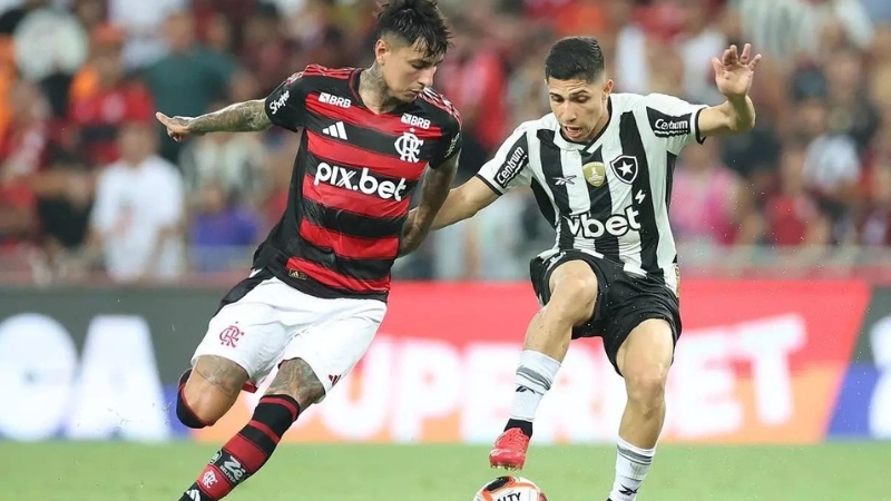 Phong độ 2 đội đang rất trái ngược ở thời điểm này 