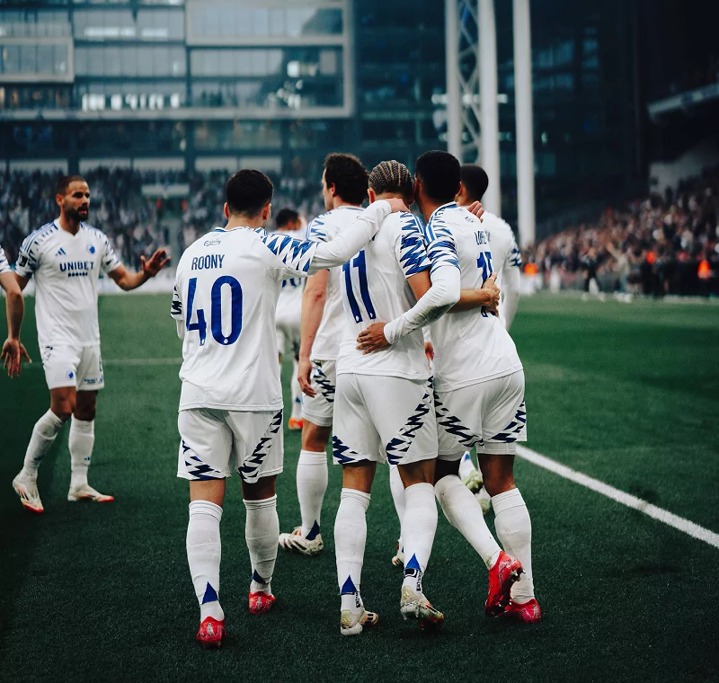 Soi Kèo Plzen Vs Rangers - VL Champions League - 13/08/2025 Phong độ Plzen vs Rangers đang đối lập nhau
